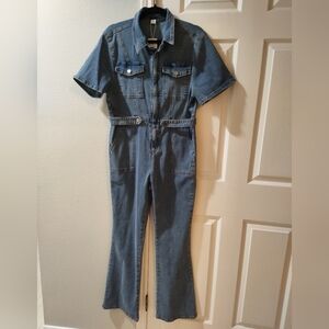 NWT Women's L/XL Medium Blue Denim Jumpsuit Flare Leg Short Sleeve Jeans